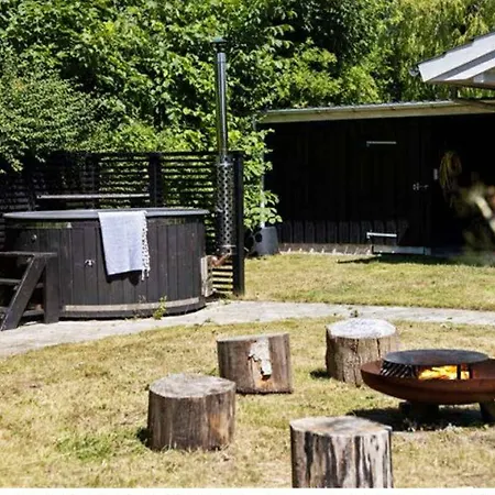 Vakantiehuis Cosy Near And Play
